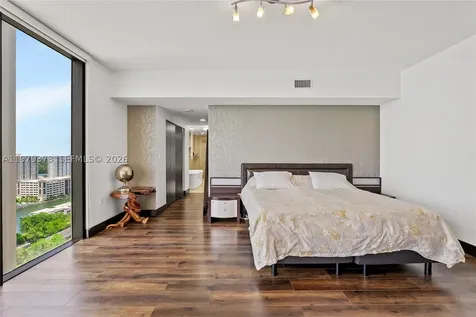 16275 Collins Avenue Sunny Isles Beach FL 33160