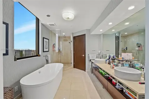 16275 Collins Avenue Sunny Isles Beach FL 33160