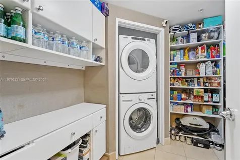 16275 Collins Avenue Sunny Isles Beach FL 33160