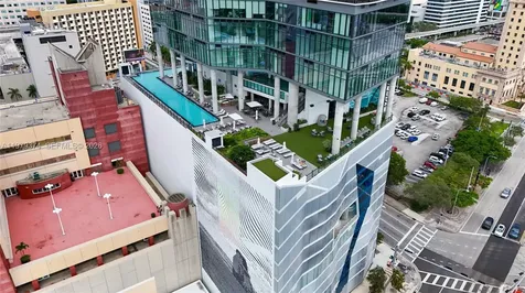 398 NE 5th Street Miami FL 33132