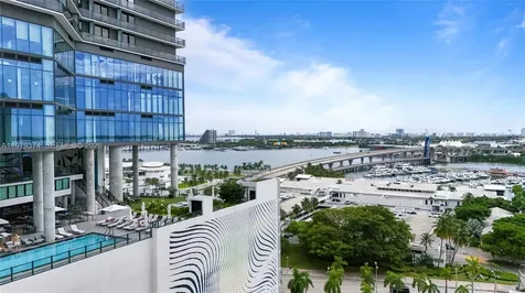 398 NE 5th Street Miami FL 33132