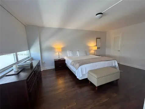 18031 Biscayne Boulevard Aventura FL 33160