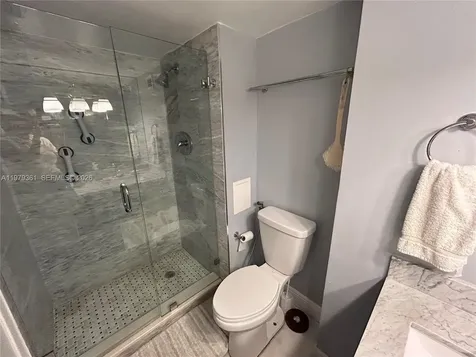 18031 Biscayne Boulevard Aventura FL 33160