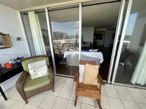 18031 Biscayne Boulevard Aventura FL 33160
