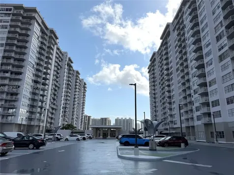 18031 Biscayne Boulevard Aventura FL 33160
