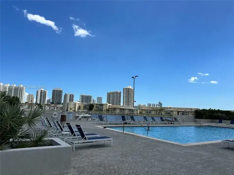 18031 Biscayne Boulevard Aventura FL 33160