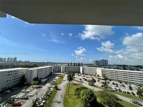 18031 Biscayne Boulevard Aventura FL 33160