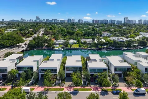 1051 W 48th Street Miami Beach FL 33140