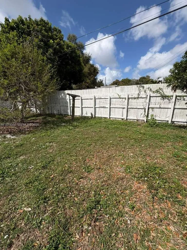 5631 Branch Street Hollywood FL 33021