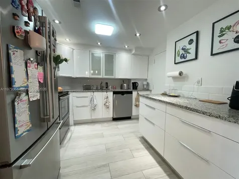 500 Bayview Drive Sunny Isles Beach FL 33160