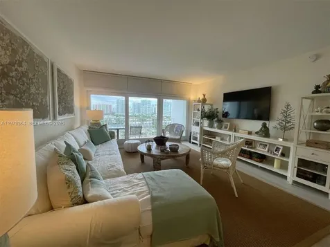 500 Bayview Drive Sunny Isles Beach FL 33160