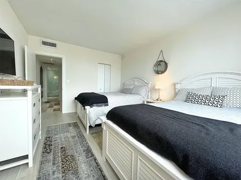 500 Bayview Drive Sunny Isles Beach FL 33160