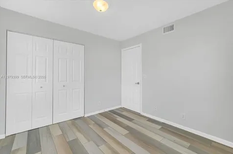 6832 S Palmetto Circle S Boca Raton FL 33433
