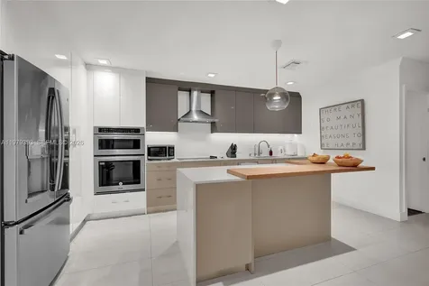 2301 NE 196th Street Miami FL 33180