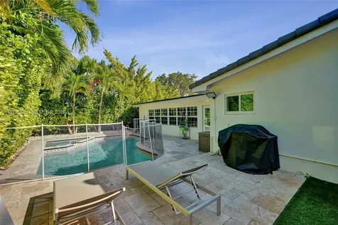 2301 NE 196th Street Miami FL 33180