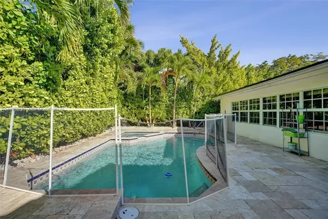 2301 NE 196th Street Miami FL 33180
