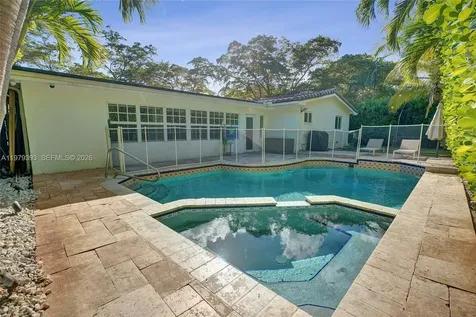 2301 NE 196th Street Miami FL 33180