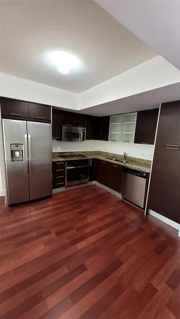 41 SE 5th Street Miami FL 33131