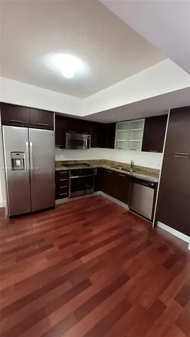41 SE 5th Street Miami FL 33131