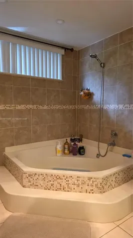 750 NE 199th Street Miami FL 33179