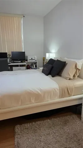 750 NE 199th Street Miami FL 33179