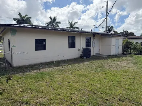 19320 NW 7th Avenue Miami Gardens FL 33169