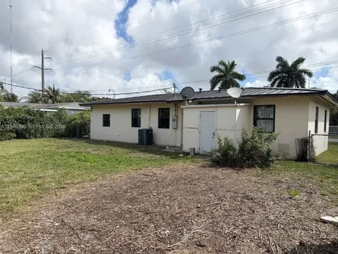 19320 NW 7th Avenue Miami Gardens FL 33169