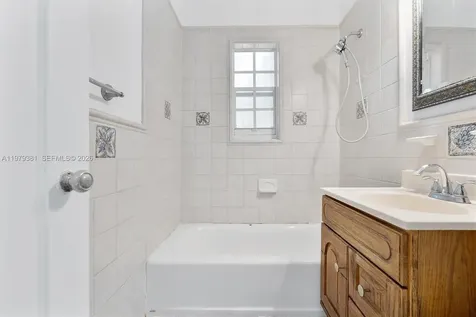 2508 SW 19th Terrace Miami FL 33145