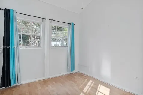 2508 SW 19th Terrace Miami FL 33145