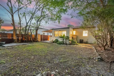 2508 SW 19th Terrace Miami FL 33145