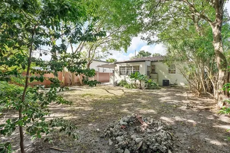 2508 SW 19th Terrace Miami FL 33145