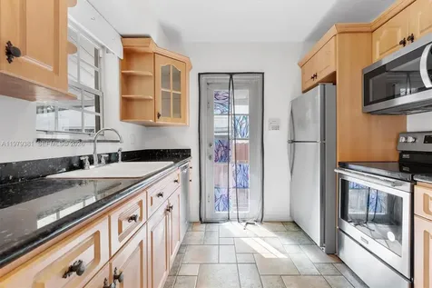 2508 SW 19th Terrace Miami FL 33145