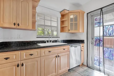 2508 SW 19th Terrace Miami FL 33145