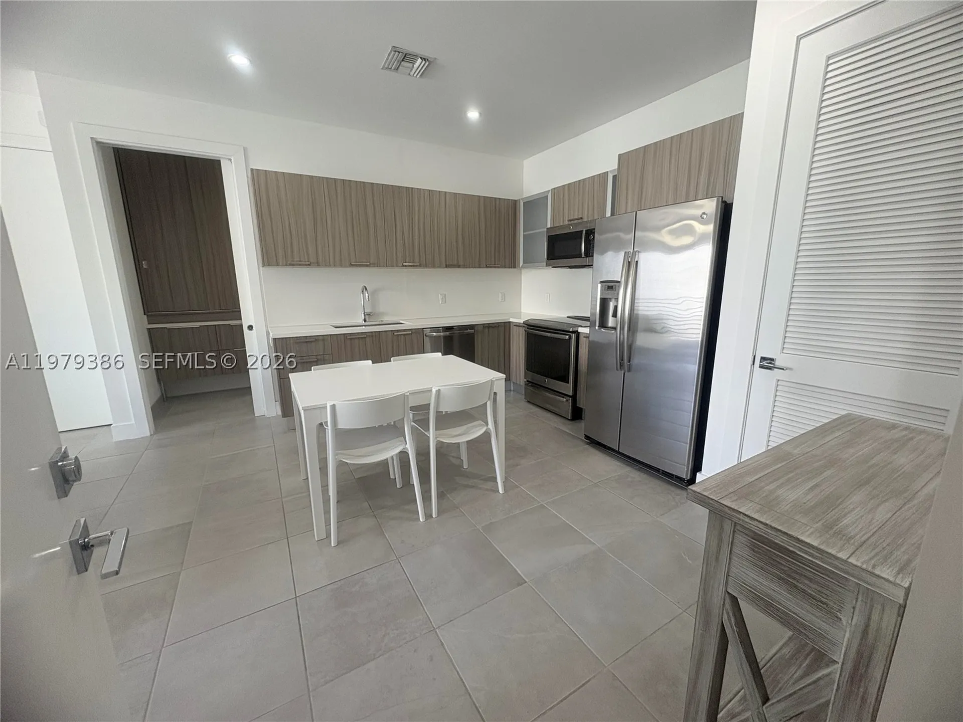 1045 NE 18th Avenue Fort Lauderdale FL 33304