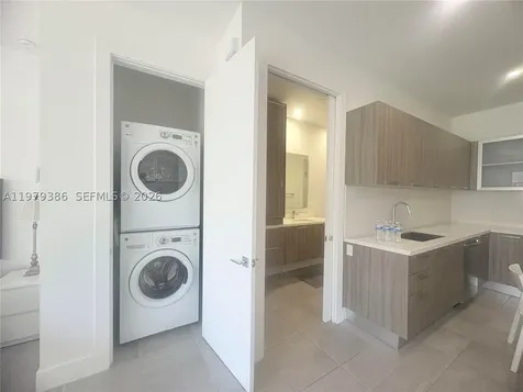 1045 NE 18th Avenue Fort Lauderdale FL 33304