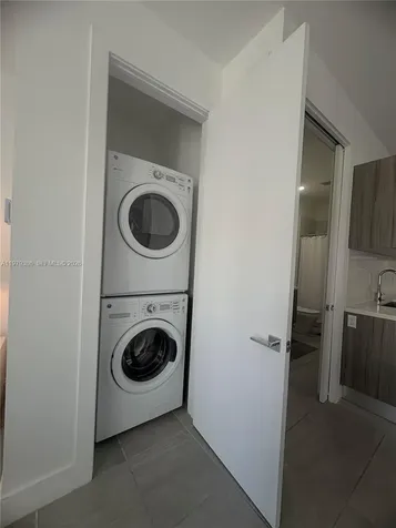 1045 NE 18th Avenue Fort Lauderdale FL 33304