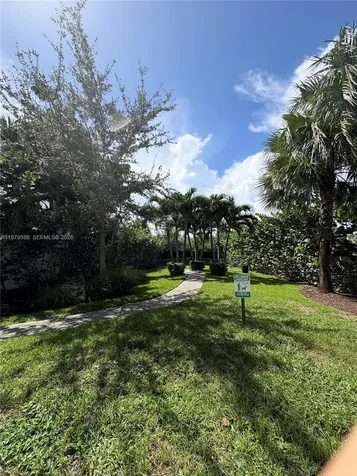 1045 NE 18th Avenue Fort Lauderdale FL 33304