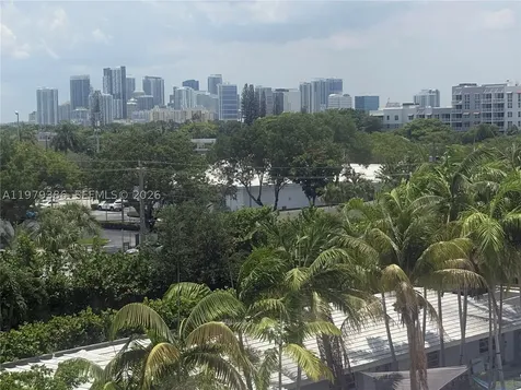 1045 NE 18th Avenue Fort Lauderdale FL 33304