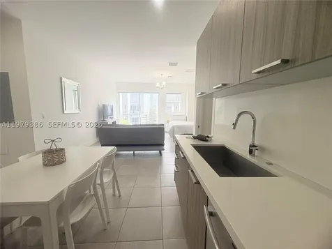 1045 NE 18th Avenue Fort Lauderdale FL 33304