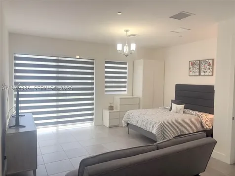 1045 NE 18th Avenue Fort Lauderdale FL 33304