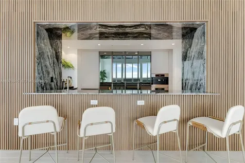 18201 E Collins Avenue Sunny Isles Beach FL 33160