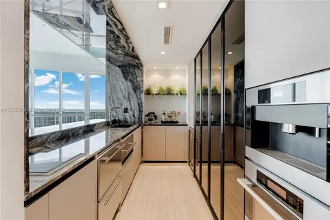 18201 E Collins Avenue Sunny Isles Beach FL 33160