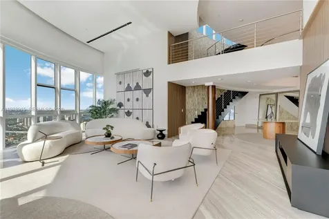 18201 E Collins Avenue Sunny Isles Beach FL 33160