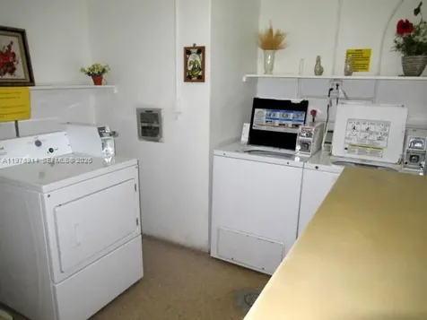 580 Egret Drive Hallandale Beach FL 33009