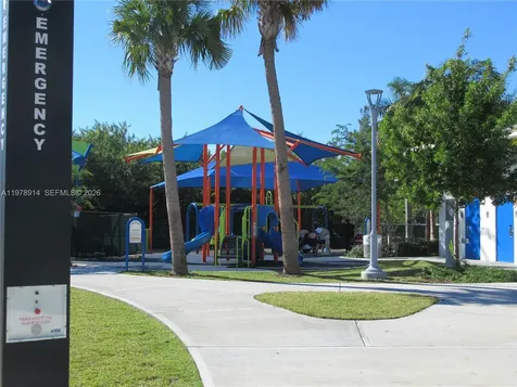 580 Egret Drive Hallandale Beach FL 33009