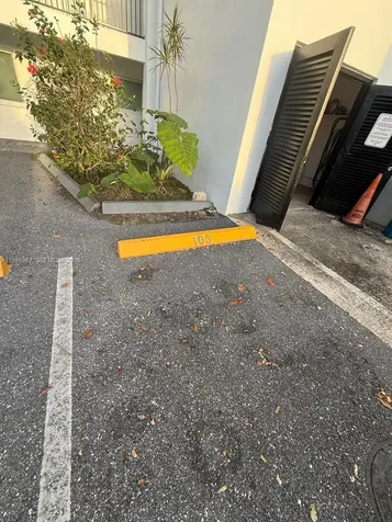Hollywood FL 33020