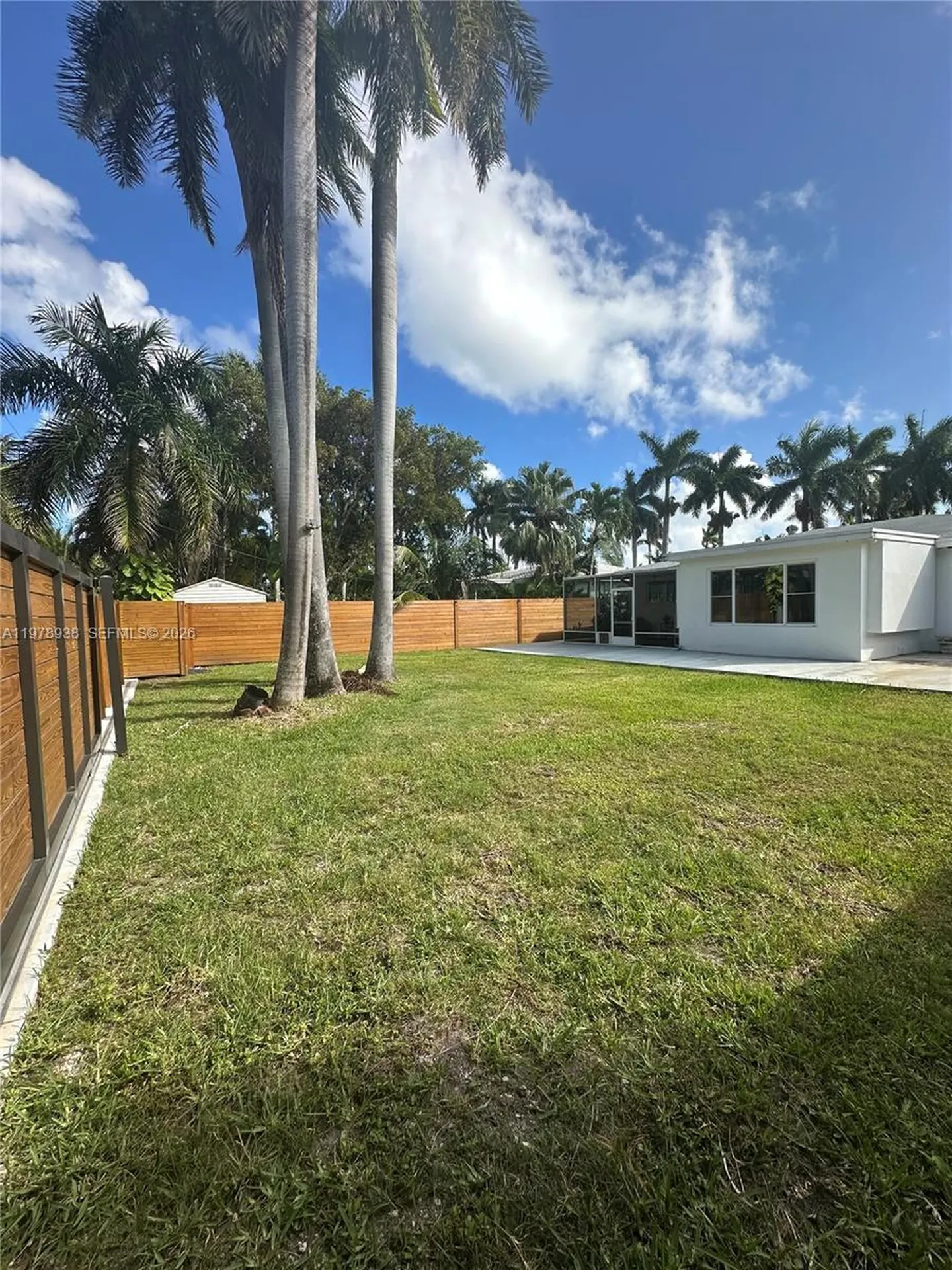 935 Lincoln Street Hollywood FL 33019