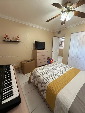 1800 W 54th Street Hialeah FL 33012