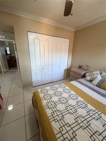 1800 W 54th Street Hialeah FL 33012