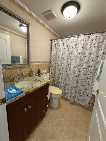 1800 W 54th Street Hialeah FL 33012